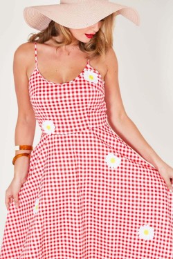 Robe rockabilly à vichy rouge années 50 femme