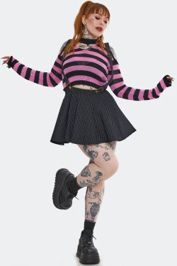 Minijupe à bretelles rayée