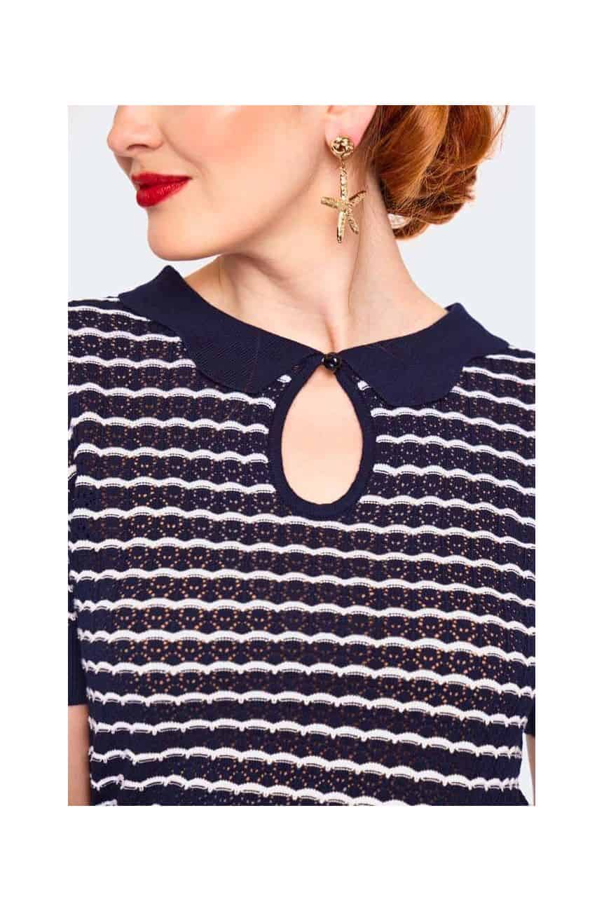 Pull retro bleu manches courtes