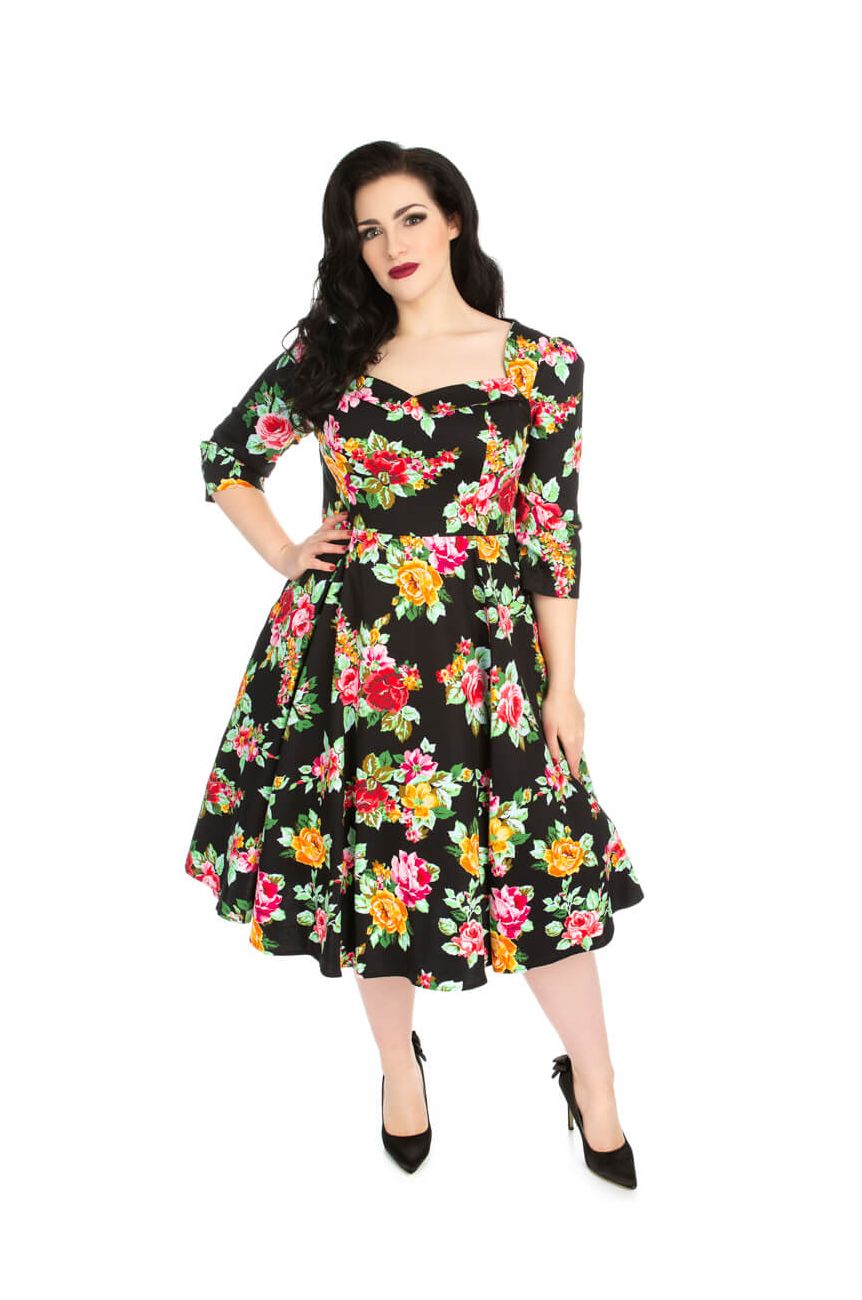 Robe noire rétro a fleur- Hearts and roses