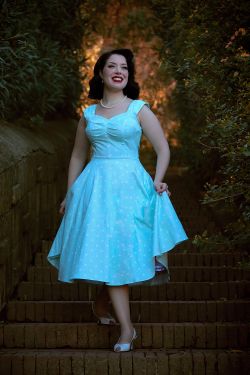 Robe rockabilly à pois vert années 50 femme