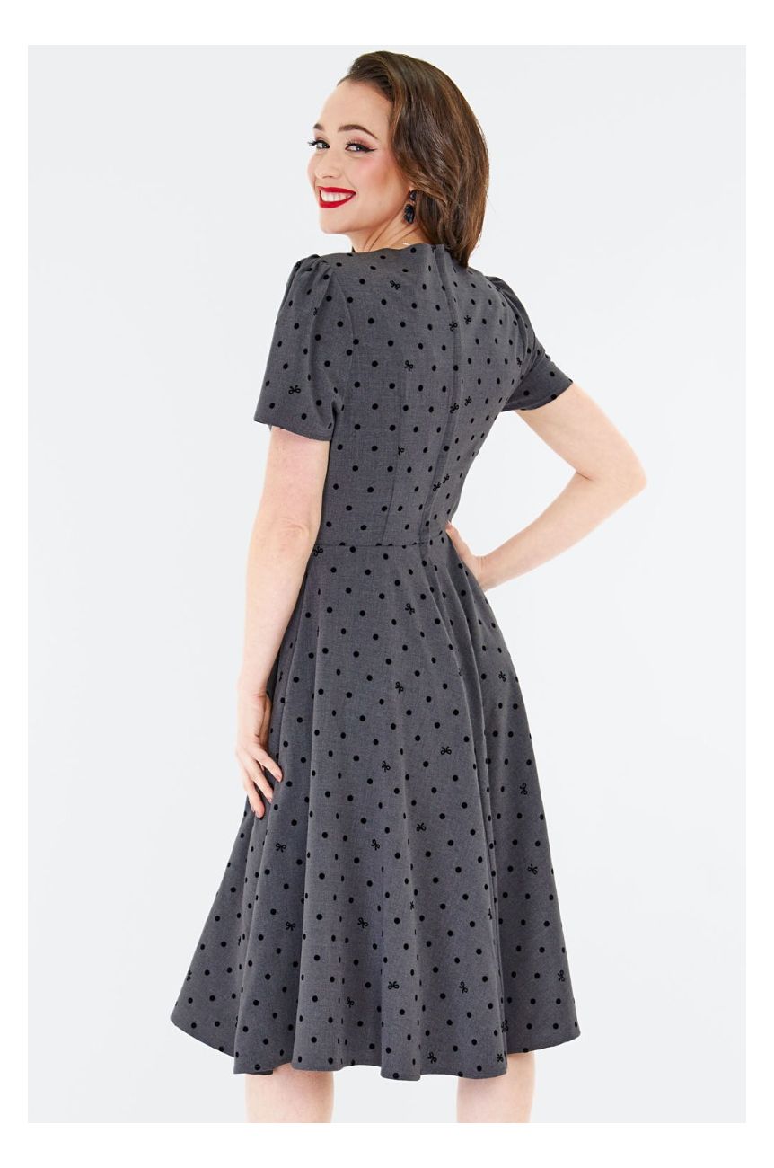 Robe retro grise à pois