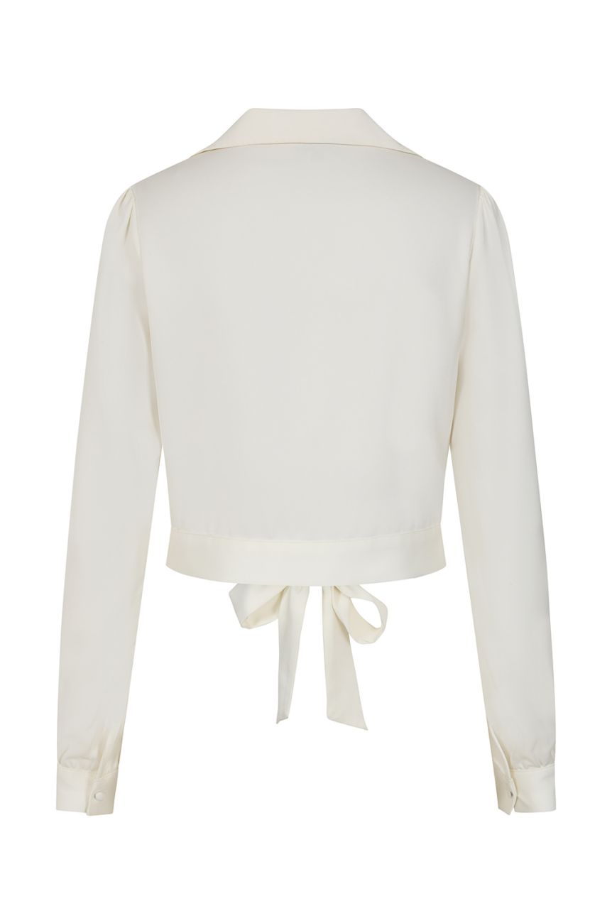 Blouse crop ivoire satine boutons col ouvert manches romantiques style vintage Banned